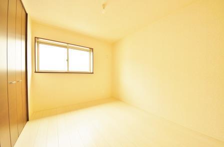 Non-living room. Indoor (11 May 2013) Shooting, Text, such as the children's room is a two Kaiyoshitsu 5.2 Pledge. 