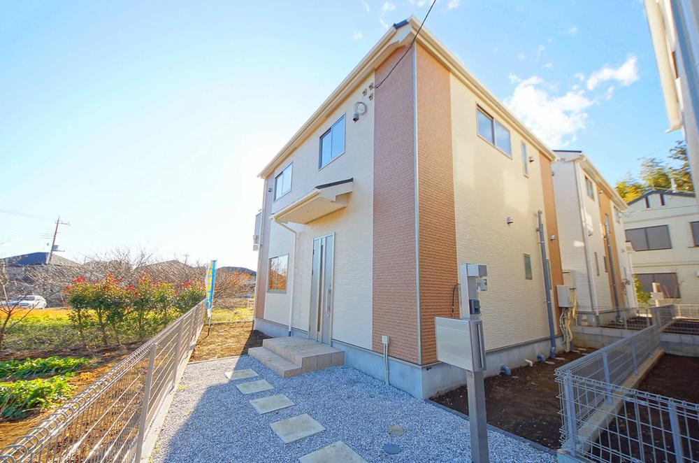 Local appearance photo. Local (12 May 2013) Shooting, It is ready-to-move-in per building completed already.