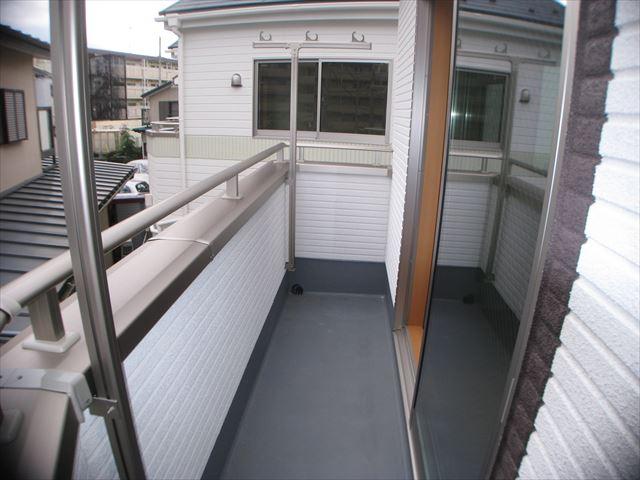 Balcony. Balcony equipped with two places!