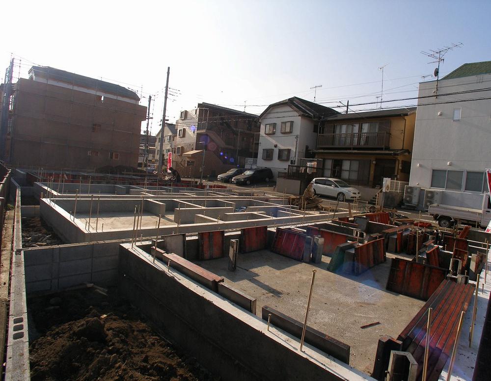 Local appearance photo. Local (12 May 2013) Shooting