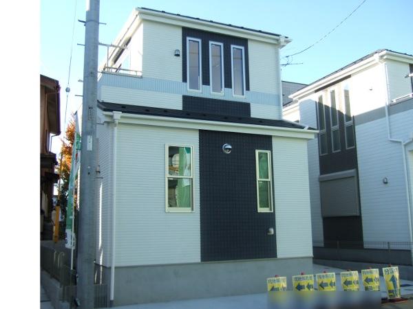 Local appearance photo. Local (11 May 2013) Shooting. Building 2.