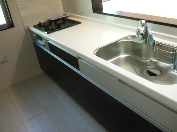 Kitchen. Indoor (11 May 2013) Shooting. Building 2.