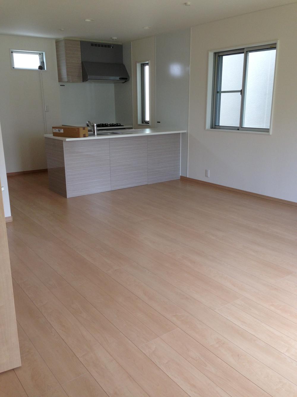 Same specifications photos (living). Finished product the same specification