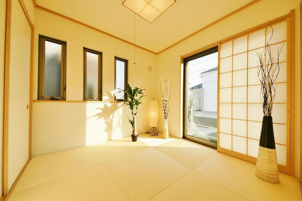 Other introspection. Japanese style room