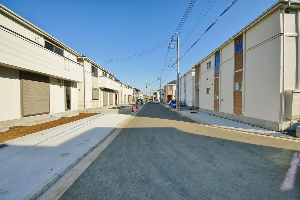 Local photos, including front road