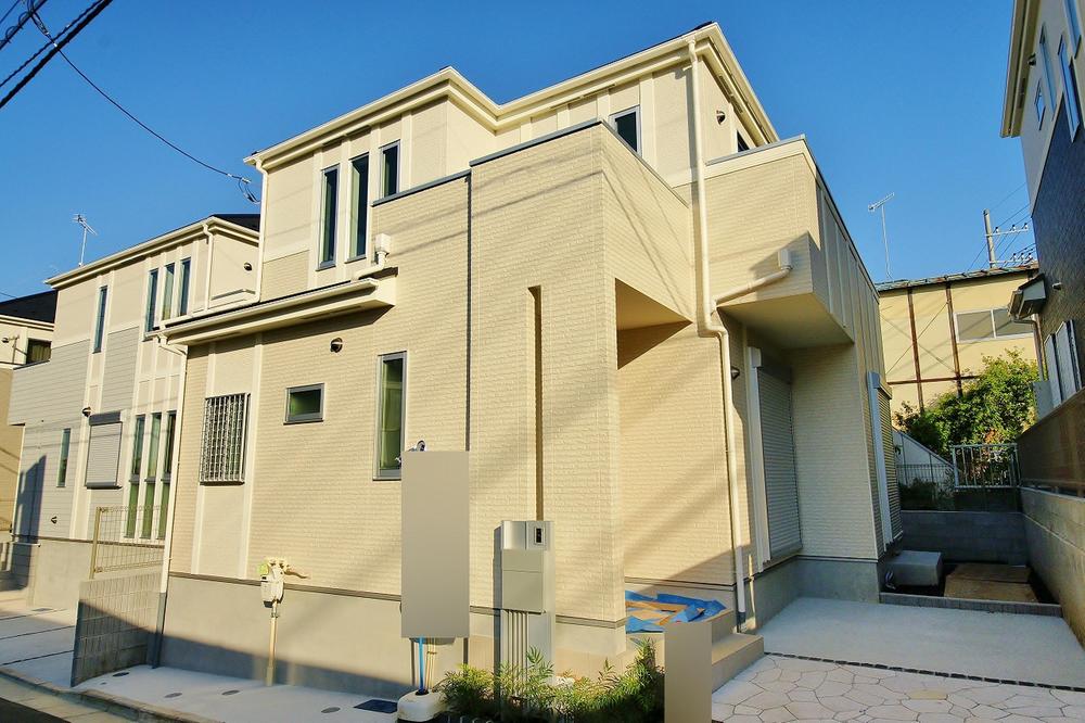 Local appearance photo. local