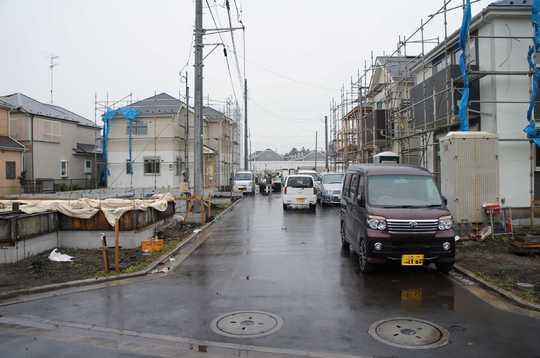 Local photos, including front road. Frontal road