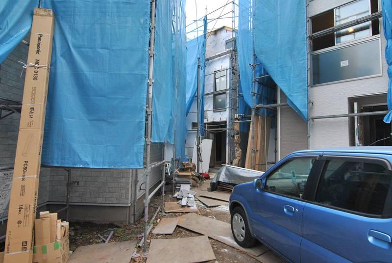 Local appearance photo. 1 Building: Construction in the photograph