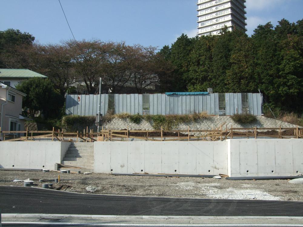 Local appearance photo. Local (11 May 2013) Shooting