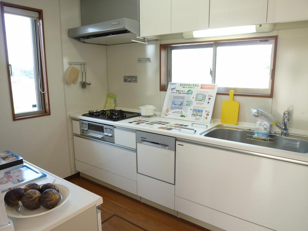 Kitchen. Indoor (June 2013) Shooting