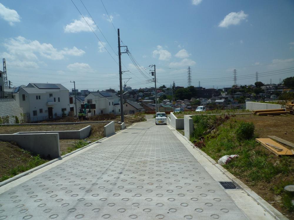 Local photos, including front road. Local (June 2013) Shooting