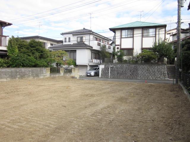 Local appearance photo. Local (11 May 2013) Shooting