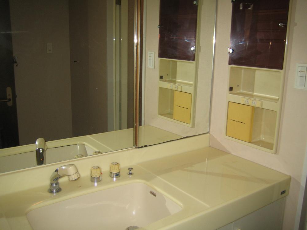 Wash basin, toilet. Bathroom vanity