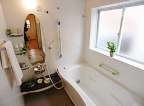 Same specifications photo (bathroom). Same construction company construction cases