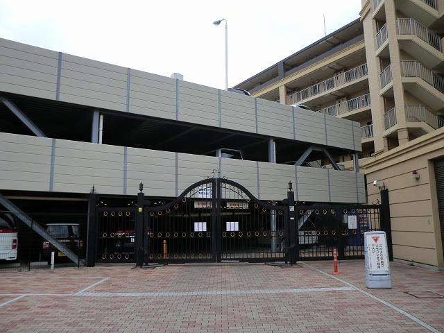 Parking lot. Self-propelled parking with remote control electric gate