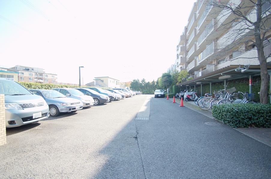Parking lot