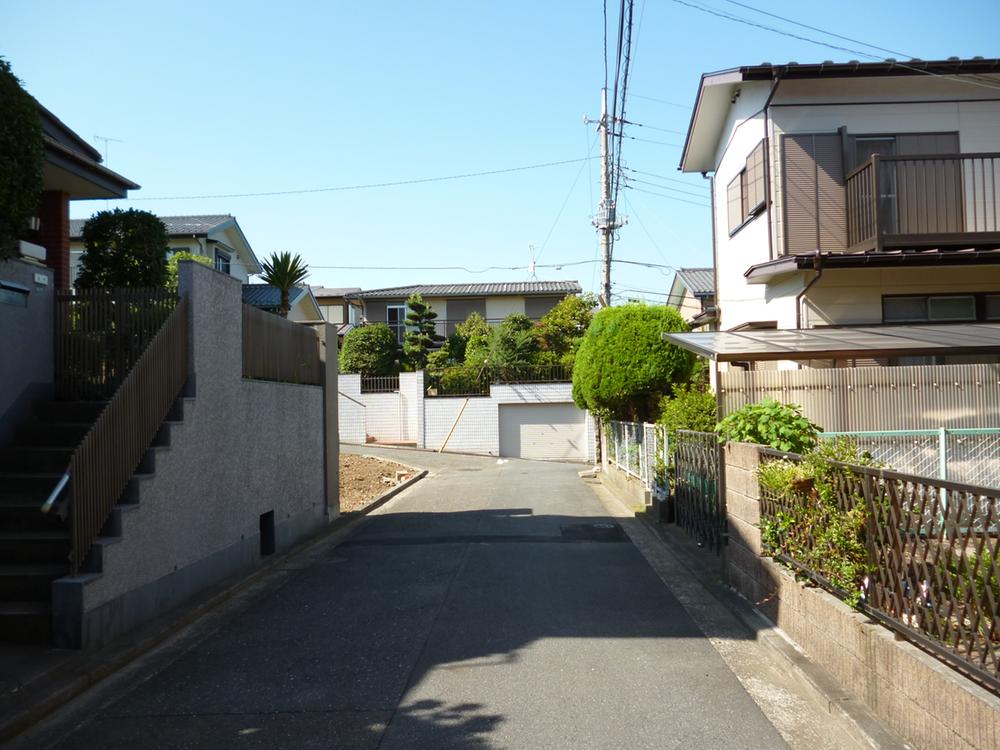 Local photos, including front road. Local (September 2013) Shooting