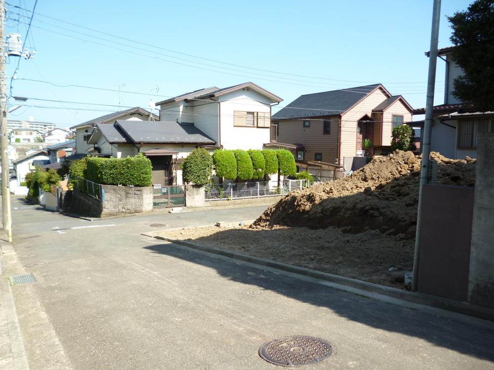 Local photos, including front road. Local (September 2013) Shooting