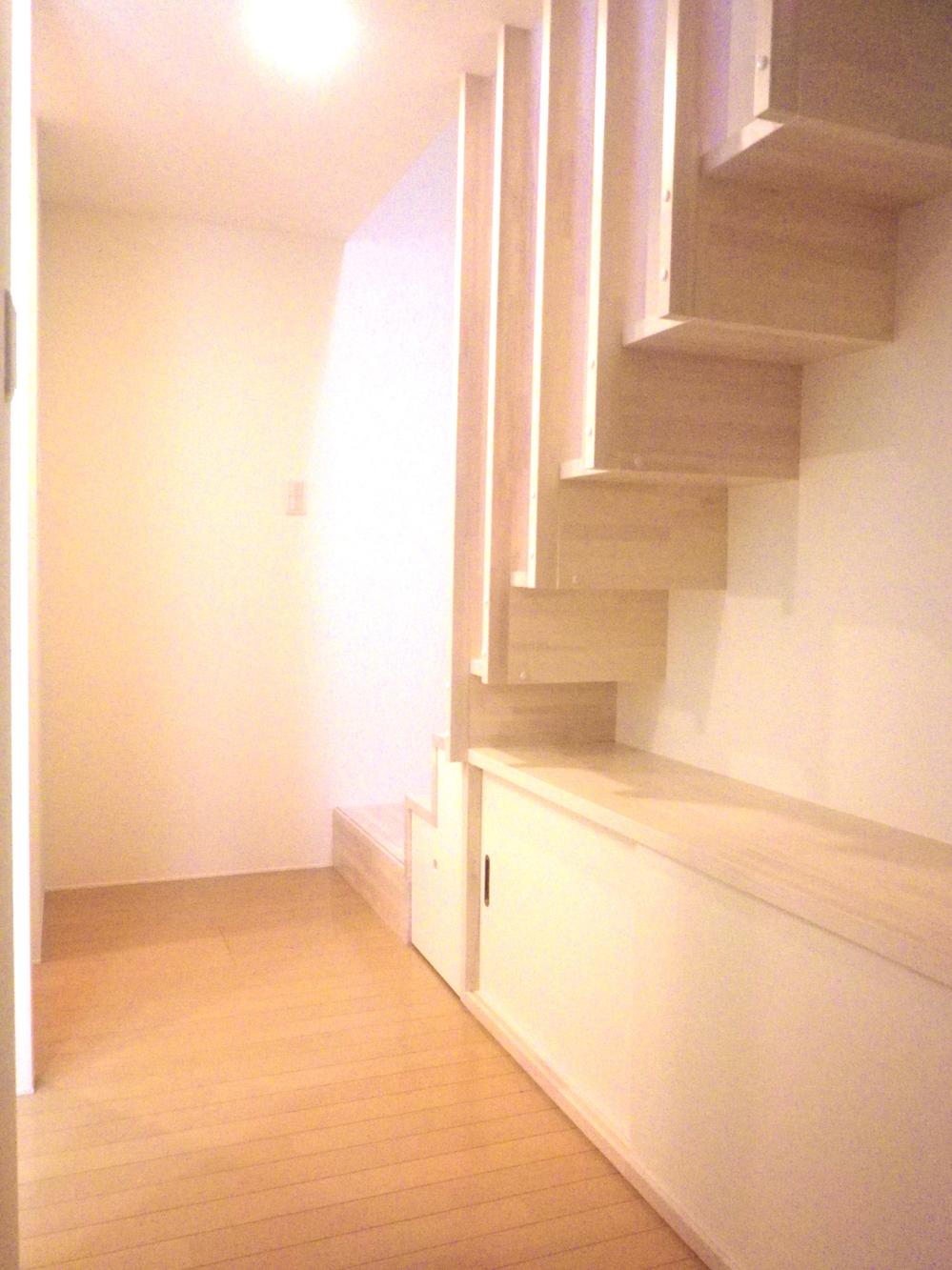 Other introspection. Indoor (June 2013) Shooting