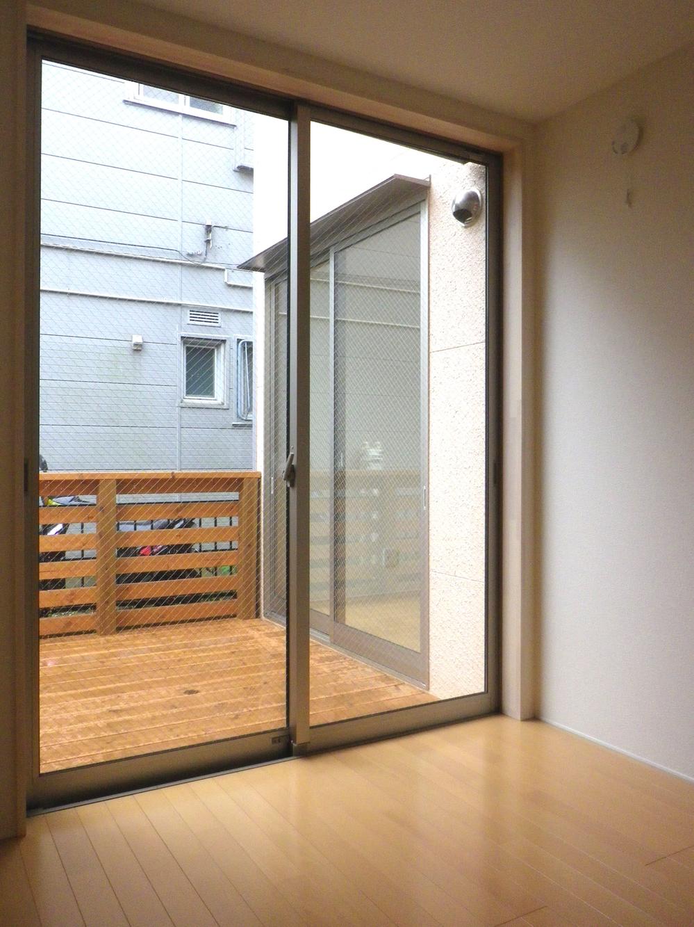 Other introspection. Indoor (June 2013) Shooting