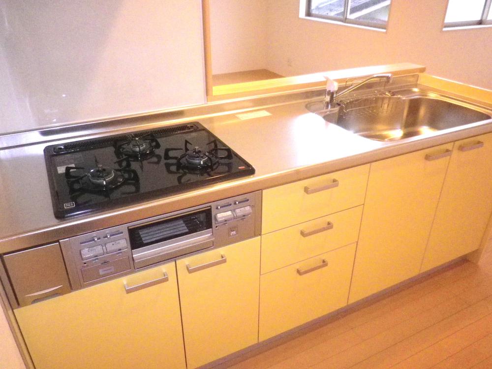 Kitchen. Indoor (June 2013) Shooting