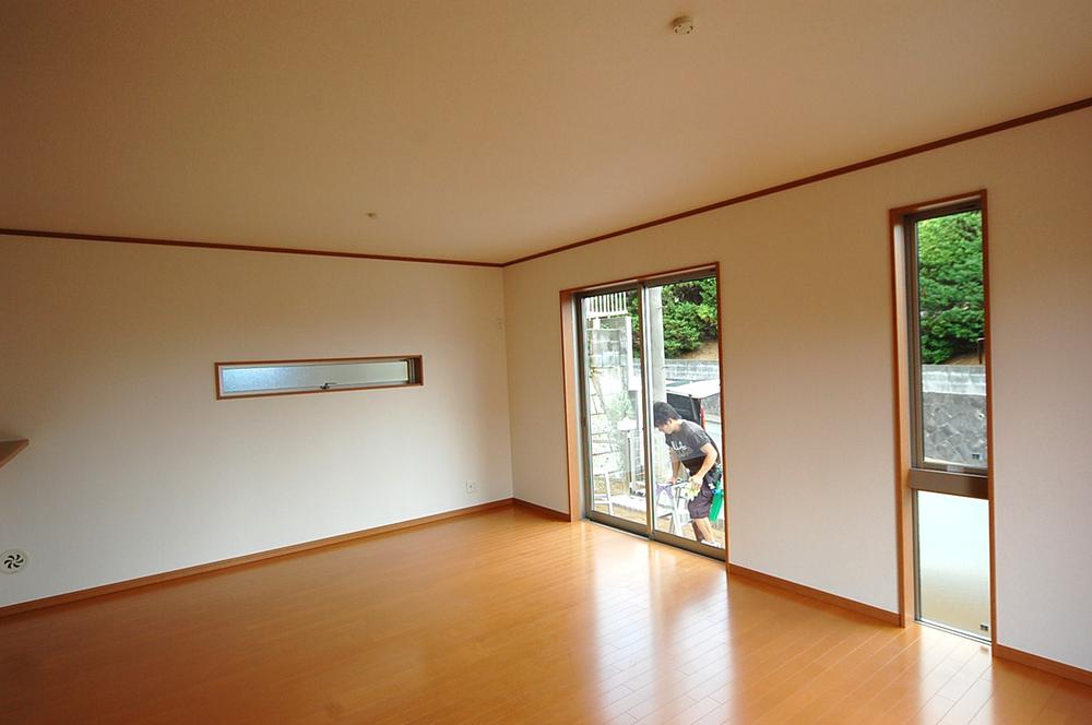 Living. Living floor ・ cross ・ Sash builders construction cases