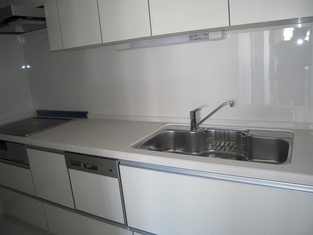 Kitchen. It is a new article.