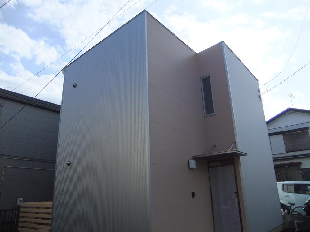 Local appearance photo. Local (March 2013) Shooting