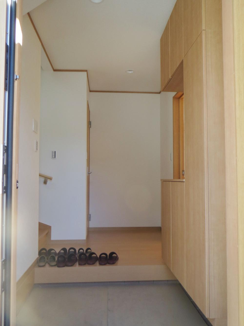 Entrance. You do not have to worry about be seen because there is no room in the back if there is a visitor