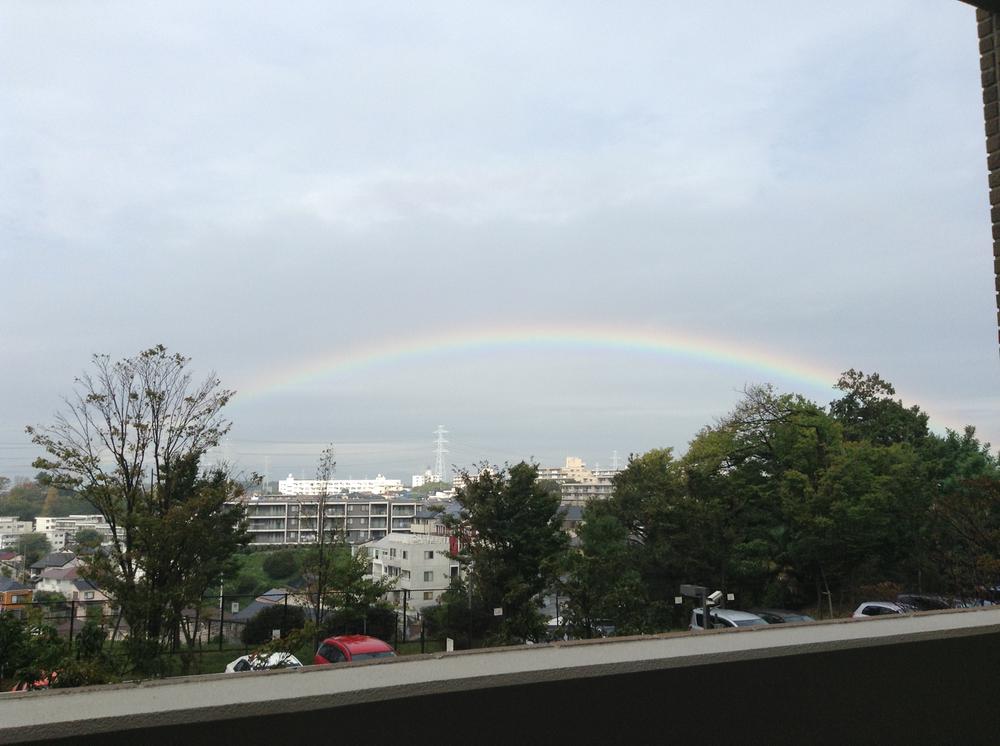 View photos from the dwelling unit. View from the site (October 2013) Shooting