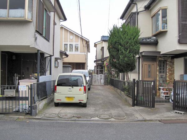 Local land photo. From the front road