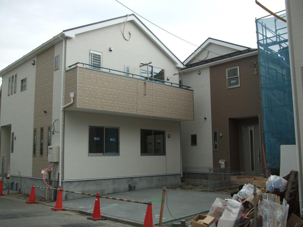 Local appearance photo. Local (11 May 2013) Shooting