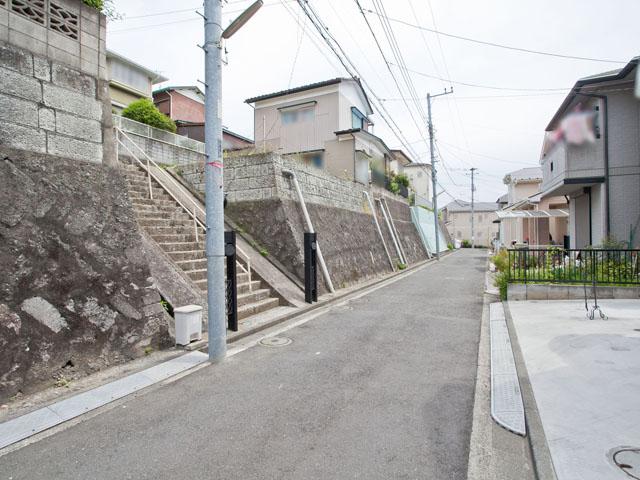 Local photos, including front road. Local Photos