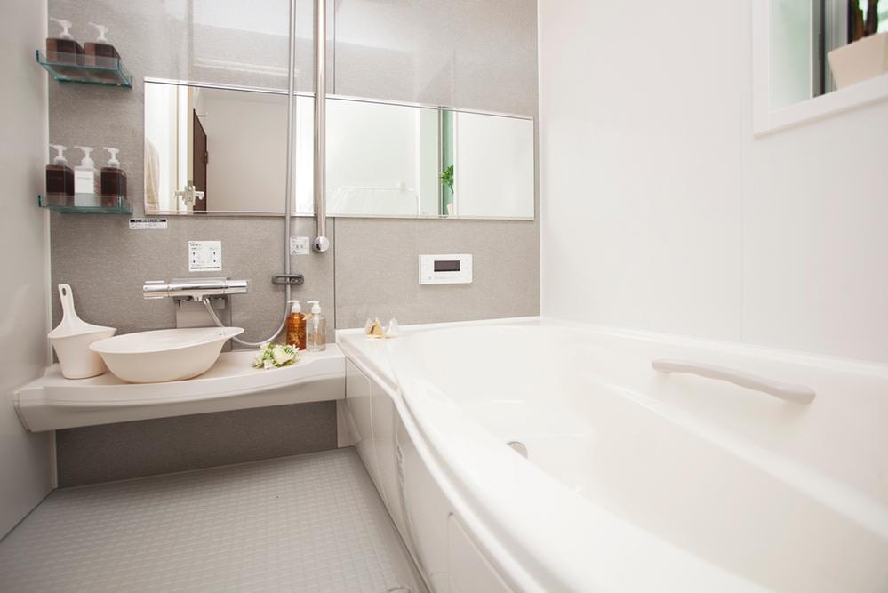 Other Equipment. System bathroom [Kireiyu] Beautiful performance is further evolution of attention. Beautiful, anytime, forever and ever. 