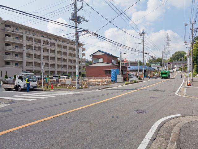 Local photos, including front road. appearance