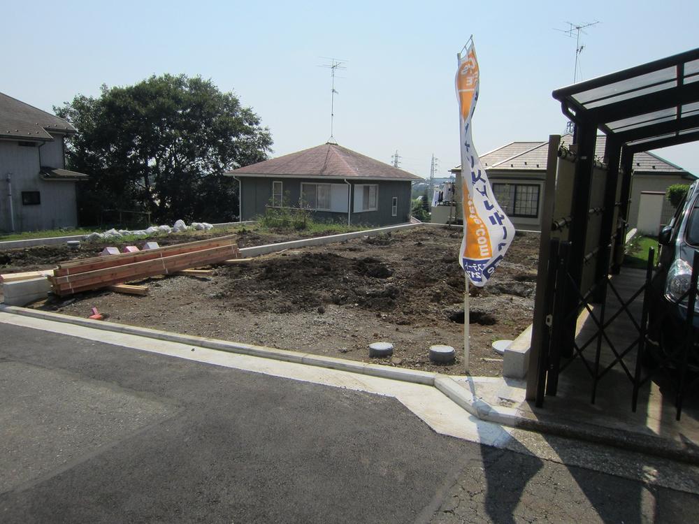 Local photos, including front road. Local (September 2013) Shooting