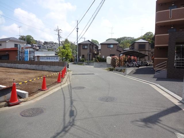 Local photos, including front road. Local (May 2013) Shooting