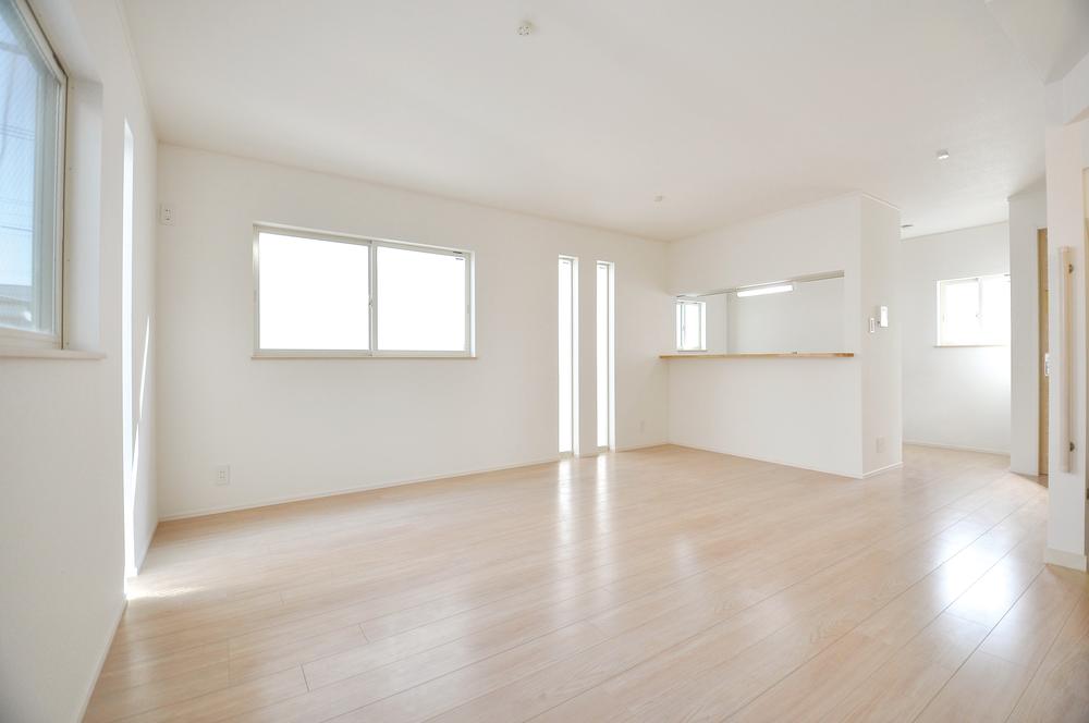 Local photos, including front road. But it has become a living was to keynote a living white of the same specification, Color select, etc. I have heard. 