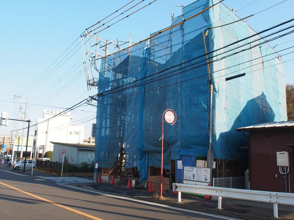 Local appearance photo. Local (12 May 2013) Shooting