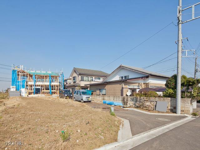 Local photos, including front road