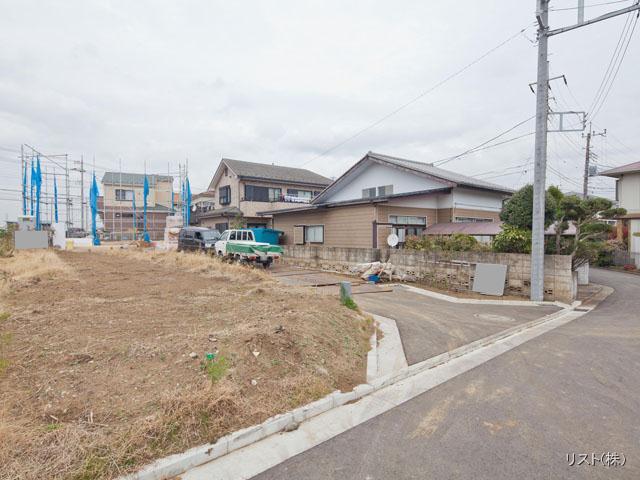 Local photos, including front road