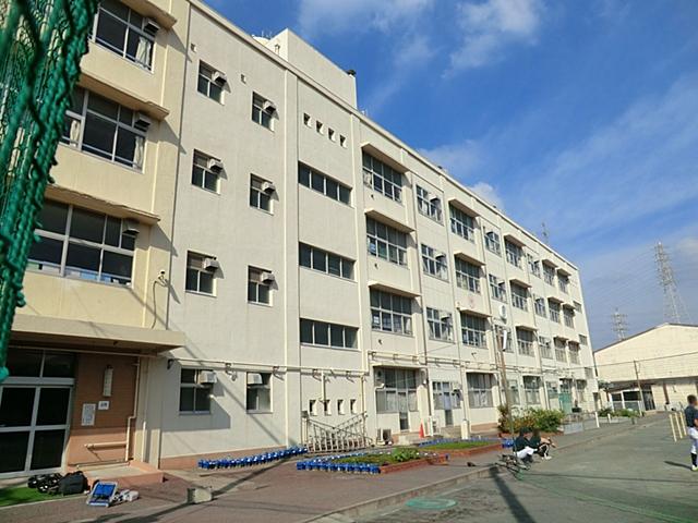 Primary school. School peace of mind near 750m elementary school to Yokohama Municipal Yabe Elementary School
