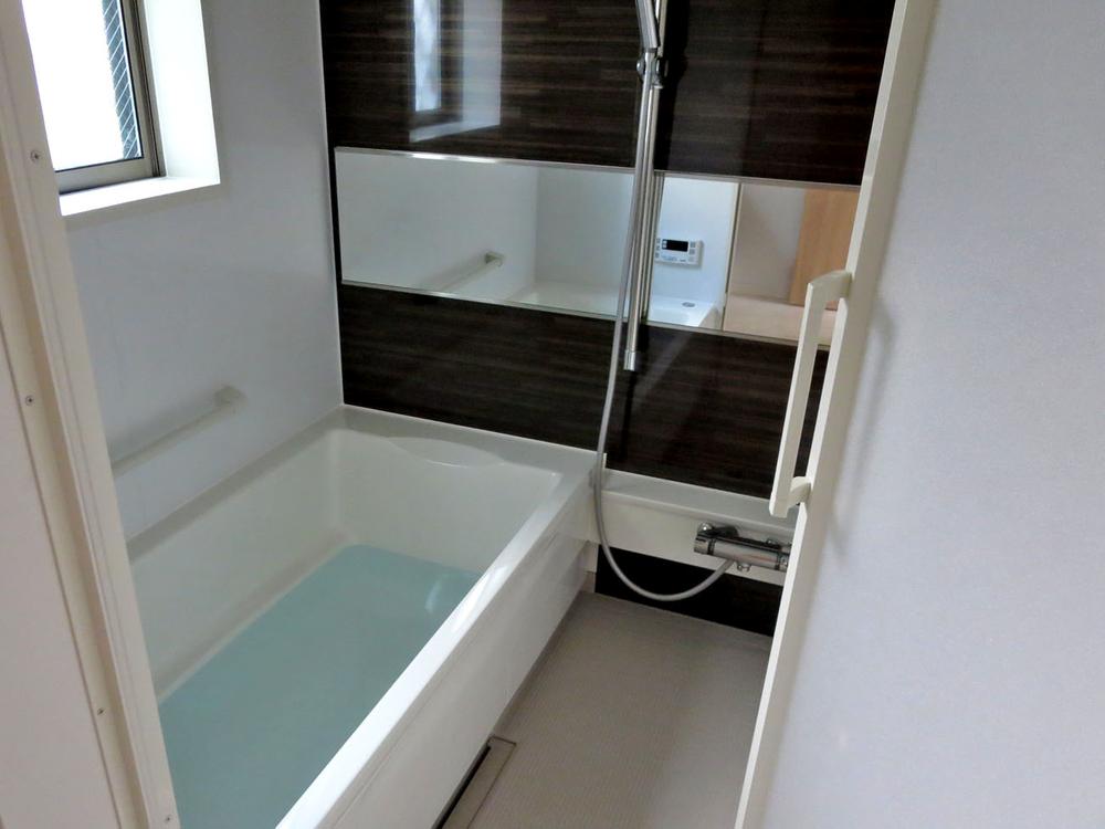 Bathroom. Unit bus with a bathroom dryer