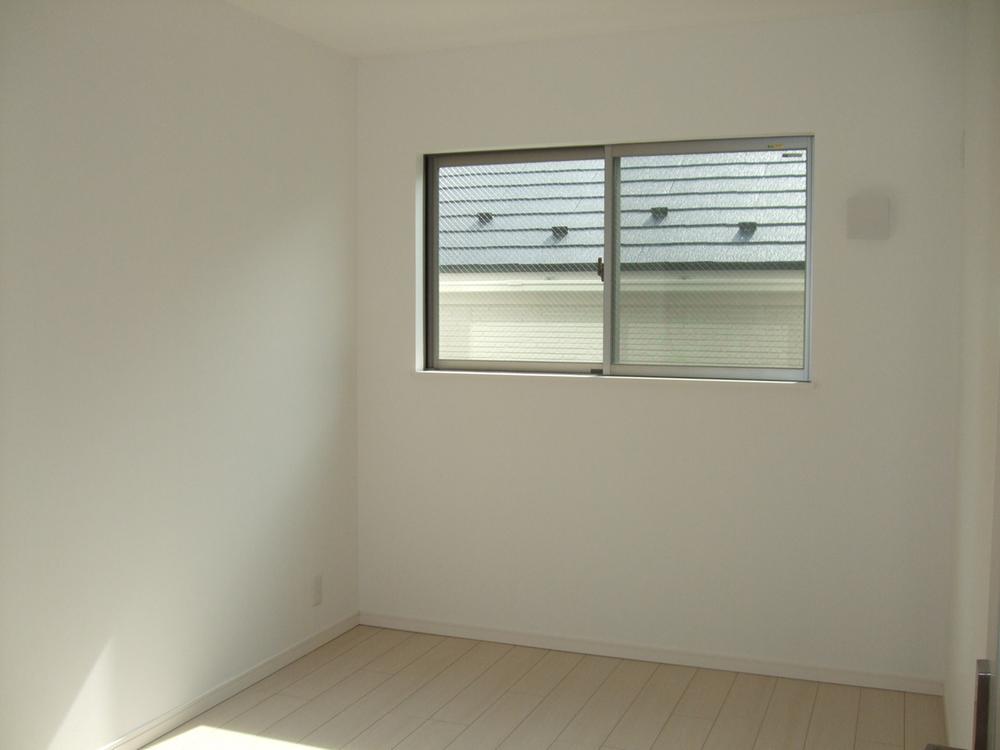 Non-living room. Indoor (10 May 2013) Shooting