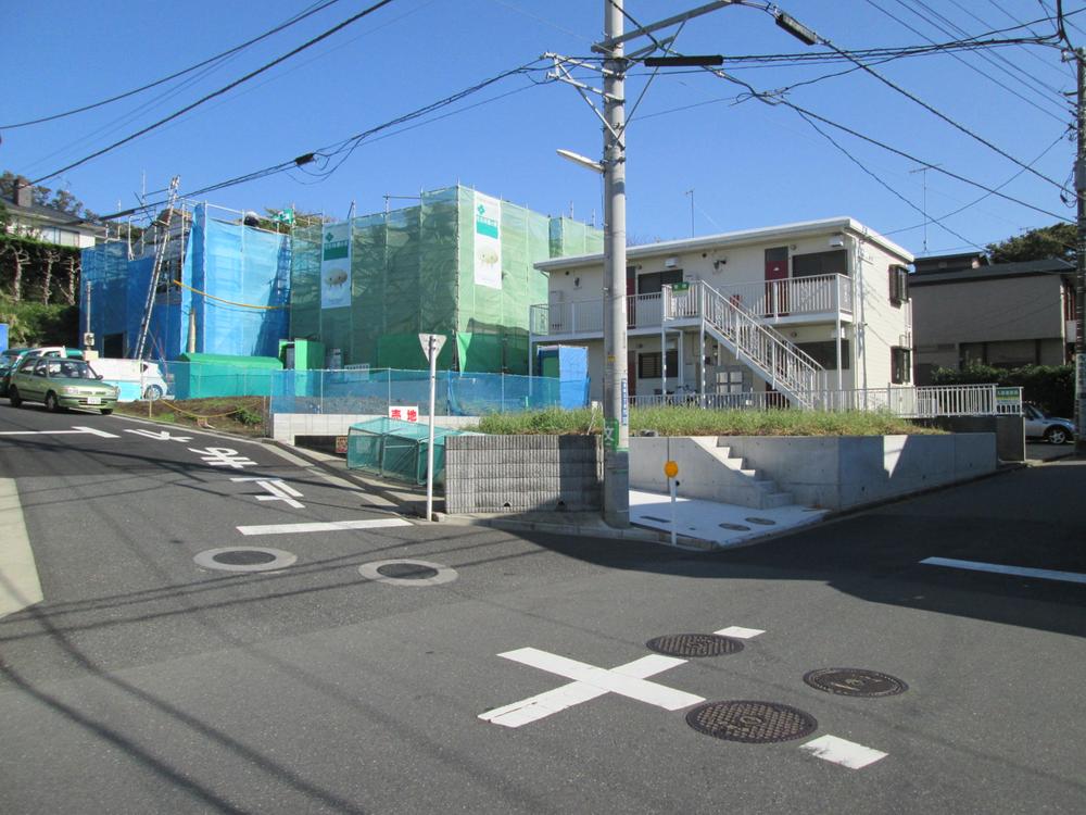 Local photos, including front road. Local (10 May 2013) Shooting