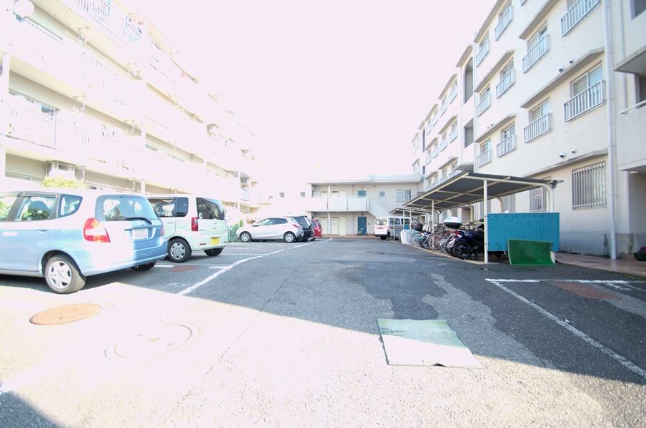 Parking lot