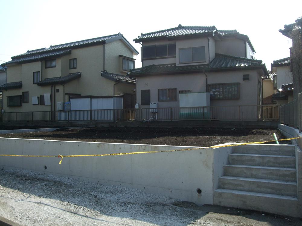 Local appearance photo. Local (11 May 2013) Shooting