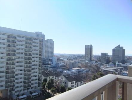 View photos from the dwelling unit. View from the site (December 2013) Shooting