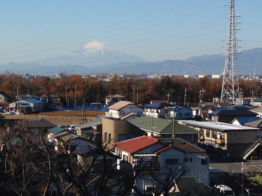 View photos from the dwelling unit. View from the site (December 2013) Shooting