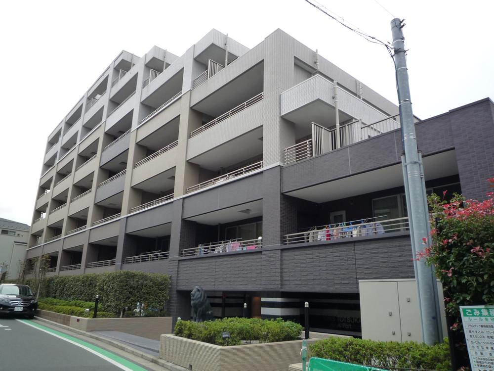 Local appearance photo. Appearance from the northeast side (2013 October shooting)